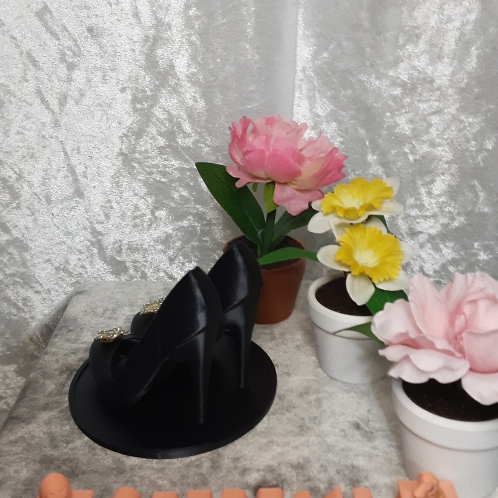 Handmade 3D Printed High Heel Shoe Cell Phone Holder Stand With Rhinestone Bla… - Picture 6 of 7